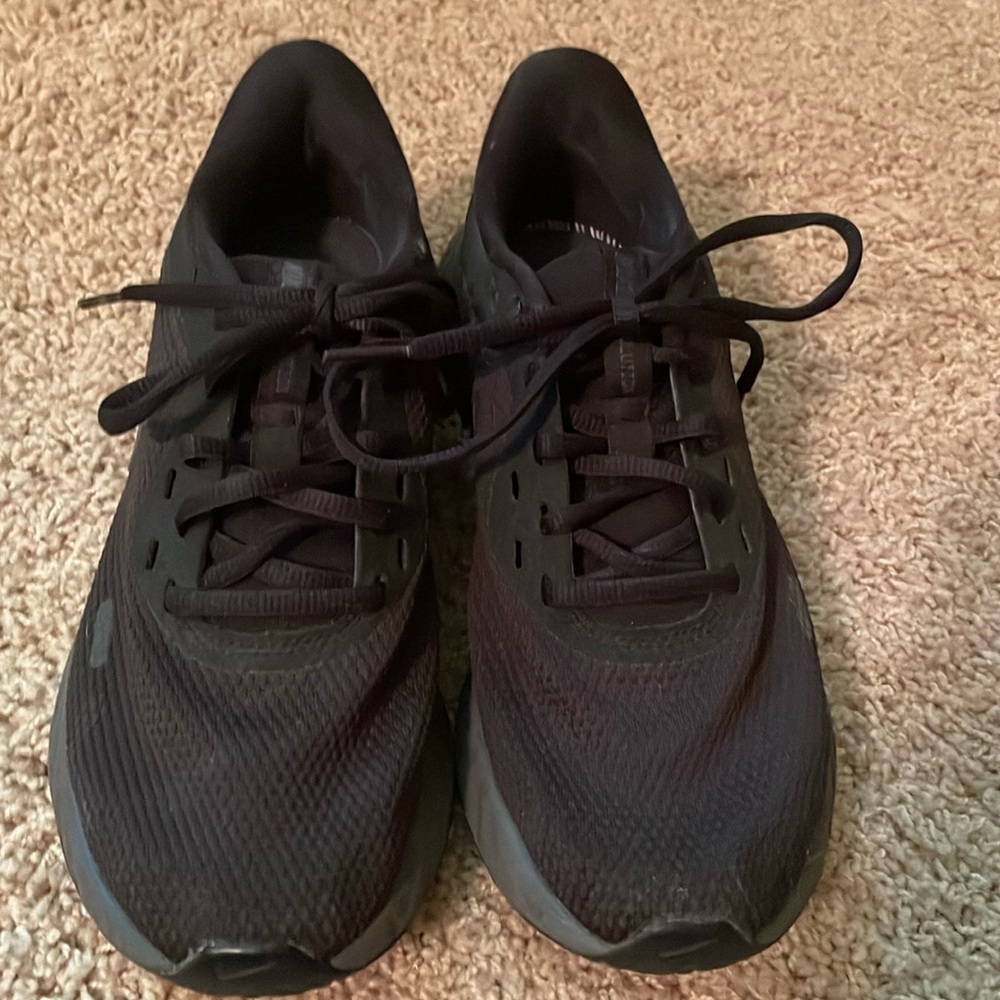 Women’s Nike Revolution Tennis Shoes